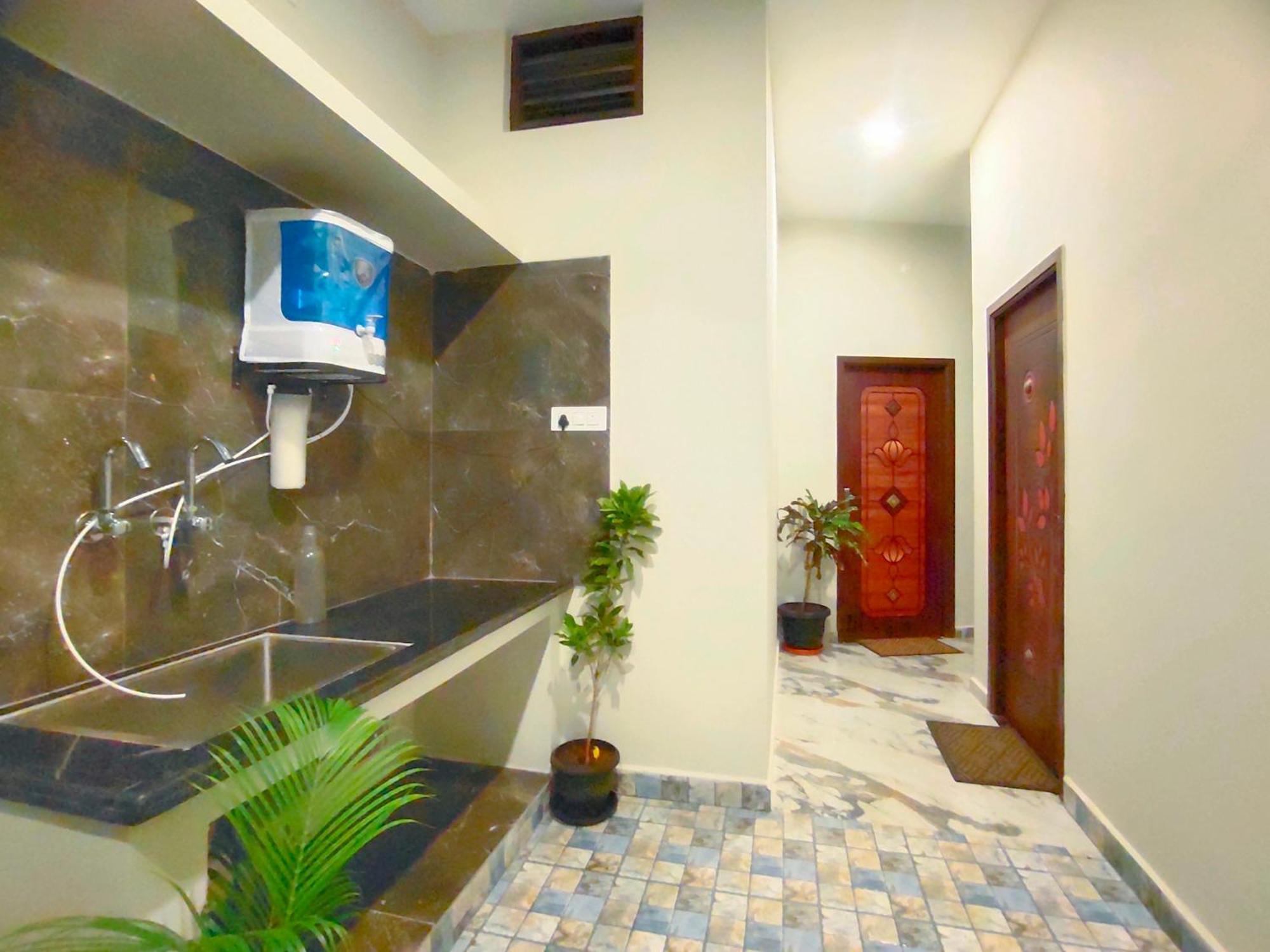 بونديتْشيري Pv Inn المظهر الخارجي الصورة